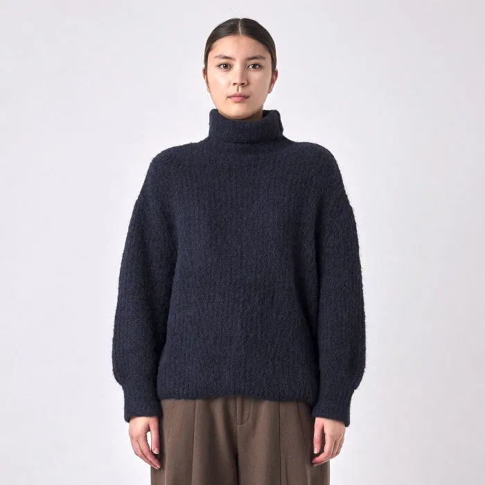 7115 By Szeki Woman Brushed Airy Turtleneck Sweater Navy