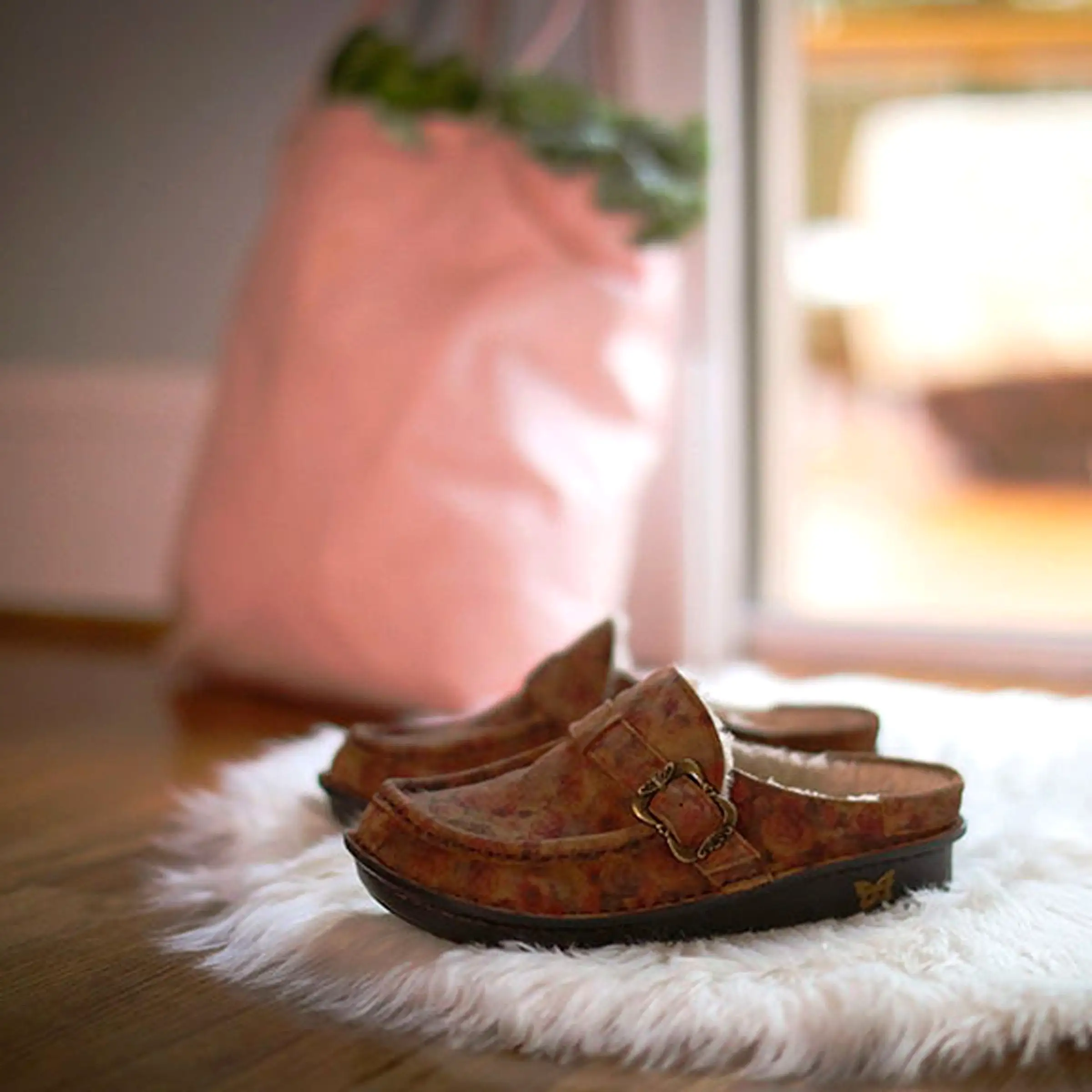 Brigid Cognac & Roses Clog